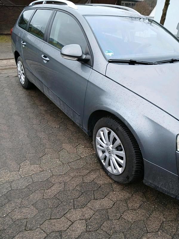 Gebraucht VW Passat 105 PS (77 kW) 2007 Grau Kombi