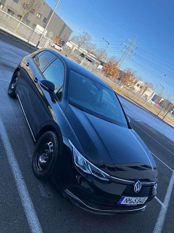 Gebraucht VW Golf VII Active 150 PS (110 kW) 2021 Schwarz Kleinwagen