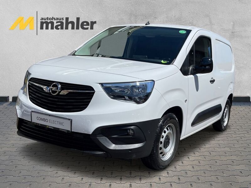 Weiss Gebraucht 2024 Opel Combo-e Life Edition Van / Kleinbus | 30.690 € (Teuer) - Bild 1/4