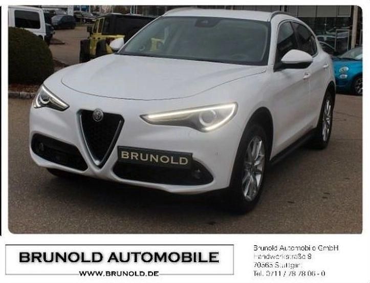 Andere Gebraucht 2020 Alfa Romeo Stelvio Lusso SUV | 34.749 € - Bild 1/4