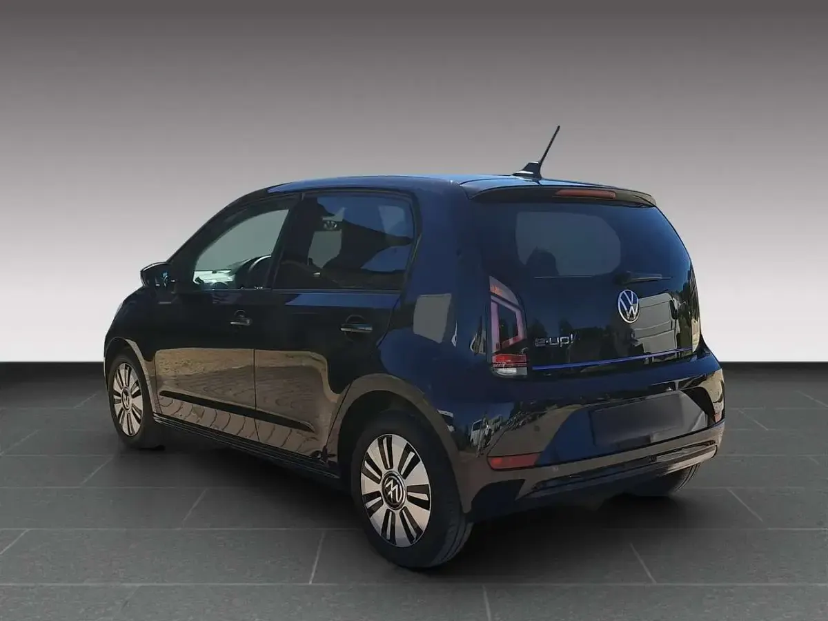 Gebraucht VW e-up! Style 61 kW (83 PS) 2022 Deep black perleffekt Kleinwagen
