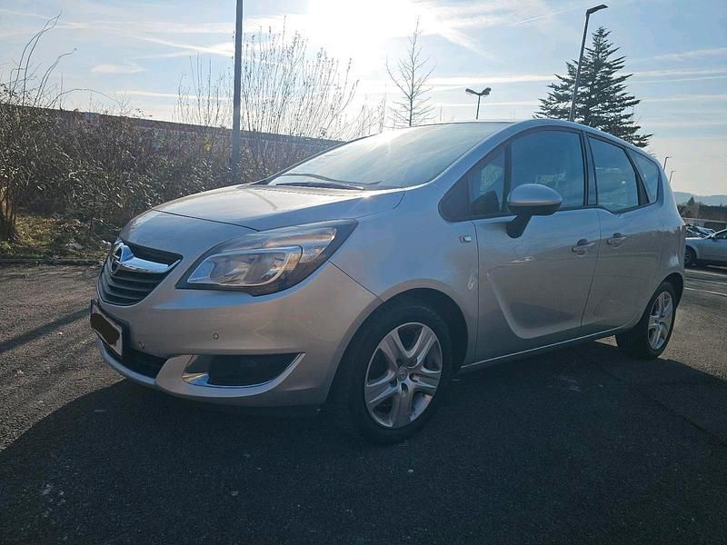 Gebraucht Opel Meriva 140 PS (102 kW) 2015 Silber Van / Kleinbus