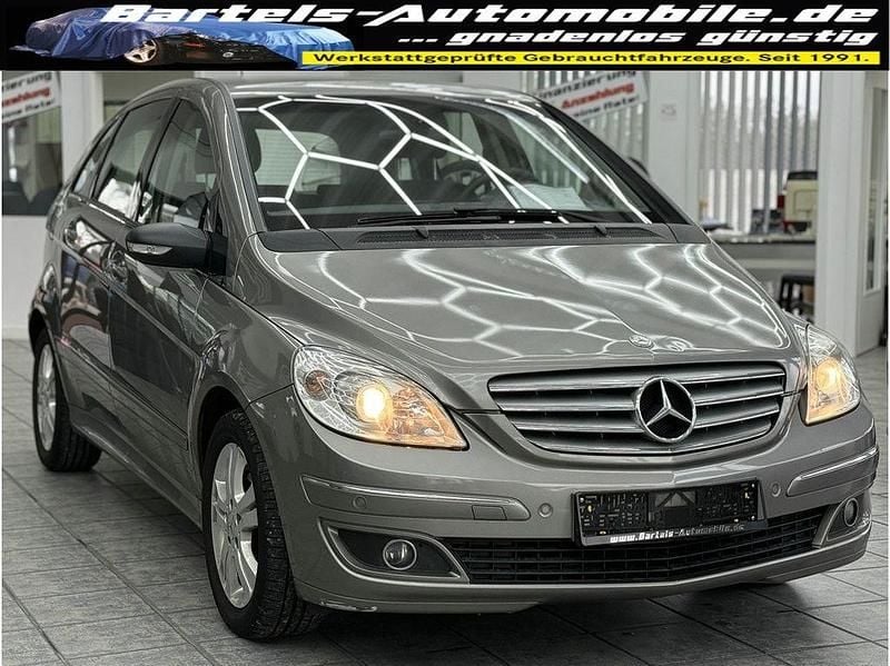 Grau Gebraucht 2006 Mercedes B200 Van / Kleinbus | 1.900 € (Superpreis) - Bild 1/4