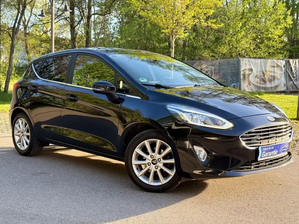 Gebraucht Ford Fiesta Titanium 95 PS (69 kW) 2020 Schwarz Kleinwagen