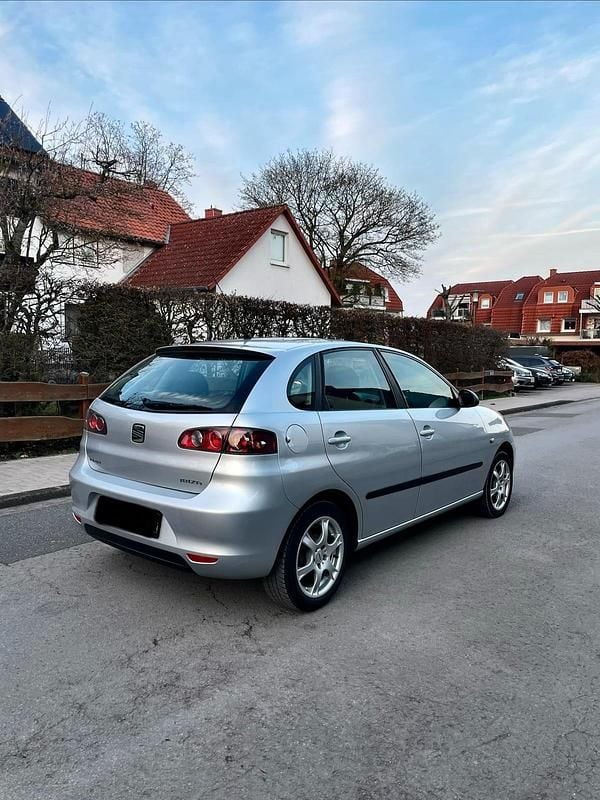 Gebraucht Seat Ibiza 84 PS (61 kW) 2008 Silber Kleinwagen