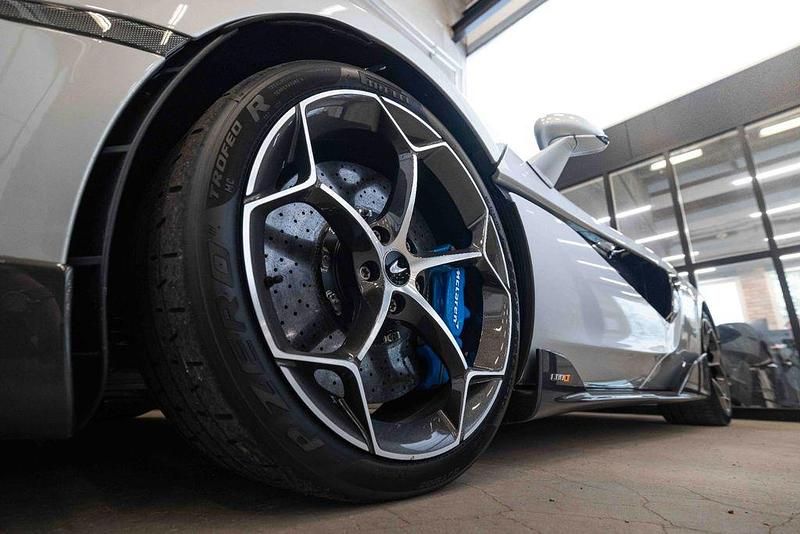 Gebraucht McLaren 600LT 600 PS (441 kW) 2020 Grau Coupé