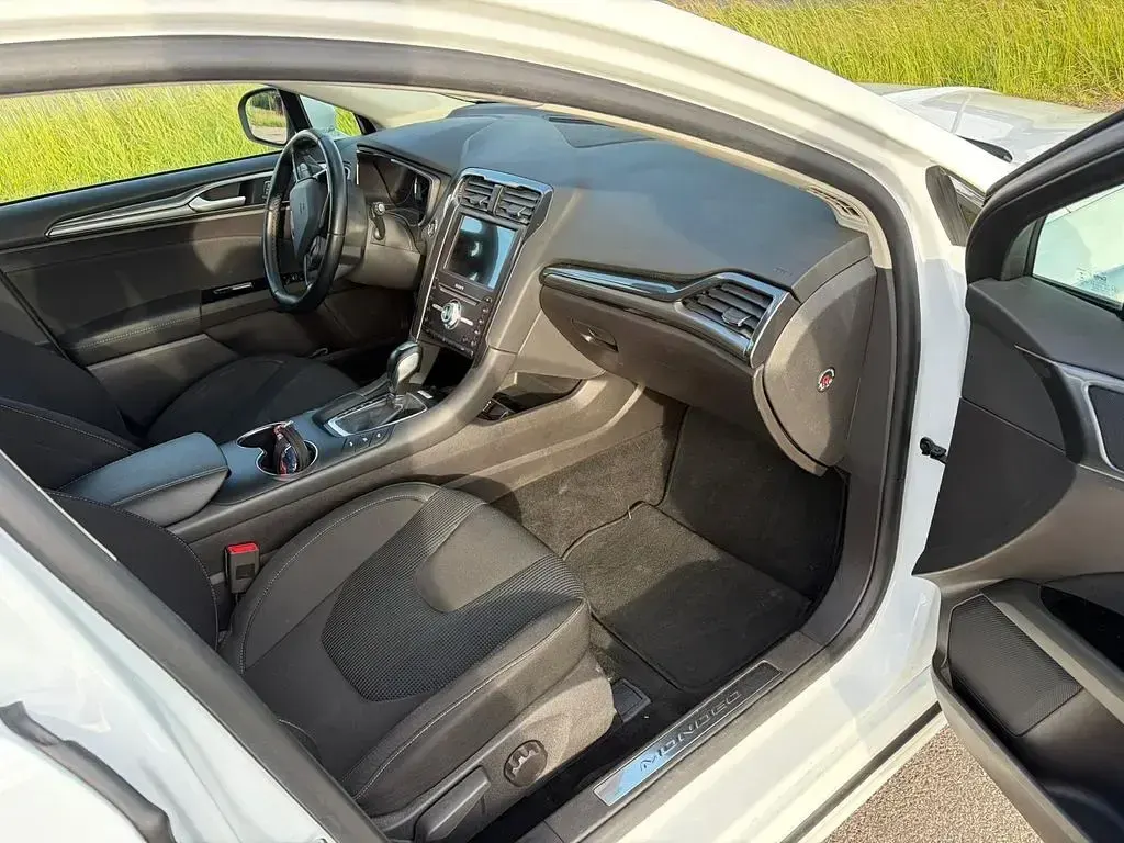Gebraucht Ford Mondeo 188 PS (138 kW) 2019 Weiß Limousine