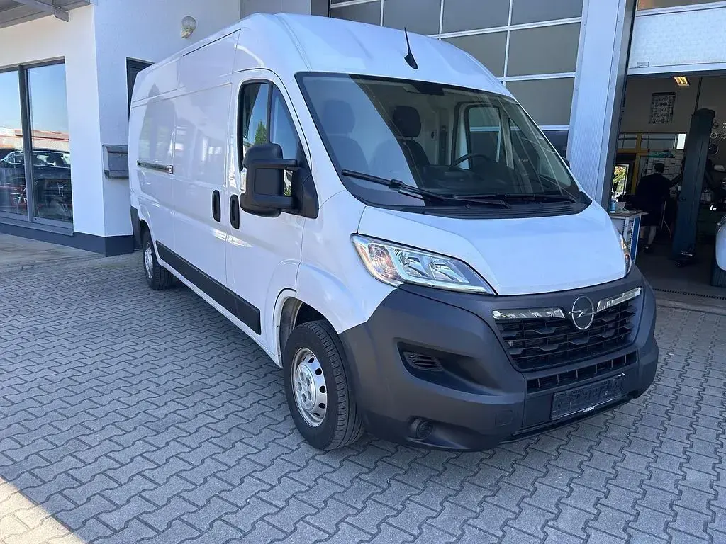 Gebraucht Opel Movano 140 PS (102 kW) 2023 Weiß Van