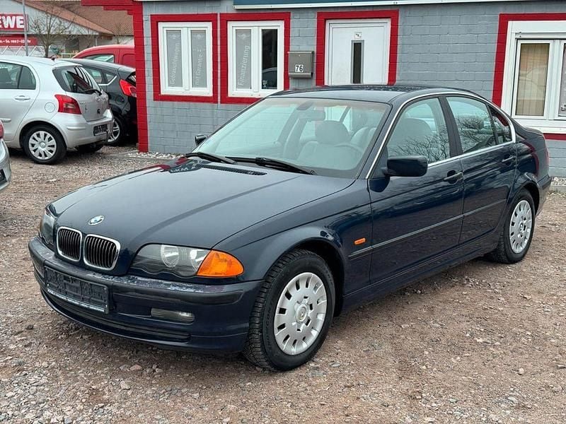 Gebraucht BMW 320 150 PS (110 kW) 1999 Blau Limousine