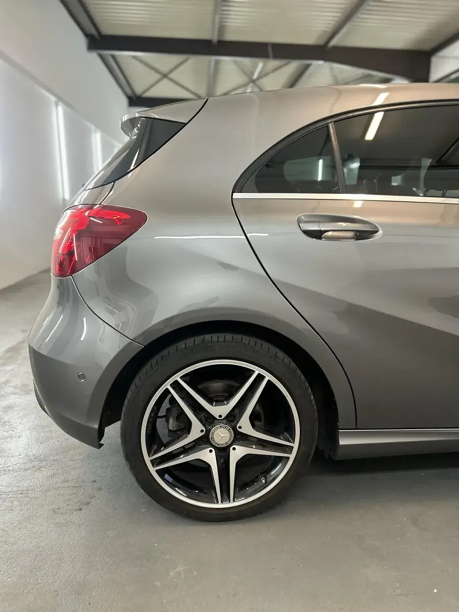Gebraucht Mercedes A220 177 PS (130 kW) 2018 Grau Kleinwagen