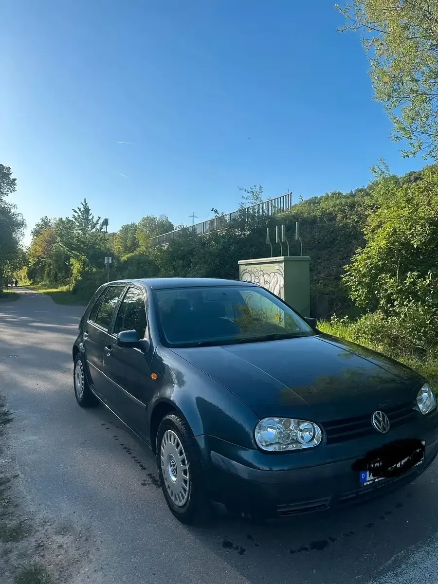Second-hand VW Golf IV 100 CP (73 kW) 1998 Gri Hatchback