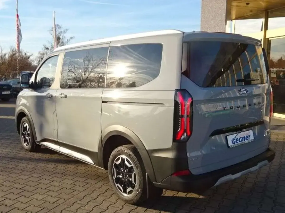 Neu Ford Tourneo Active 232 PS (170 kW) 2025 Grau Van / Kleinbus