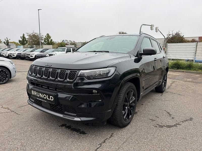 Schwarz Gebraucht 2021 Jeep Compass 80th Anniversary SUV | 23.900 € (Etwas zu teuer) - Bild 1/4