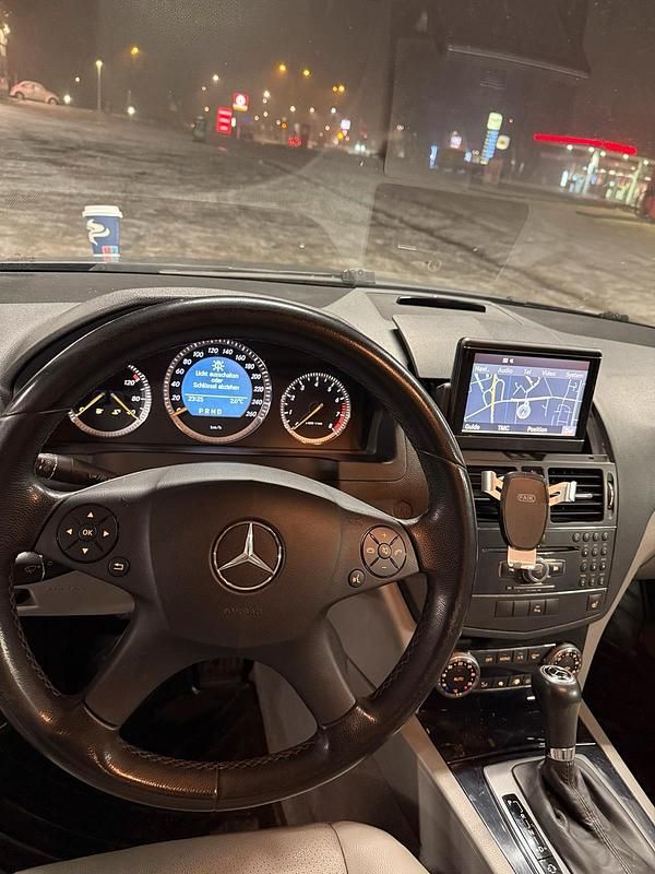 Gebraucht Mercedes C280 231 PS (169 kW) 2008 Grau Kombi