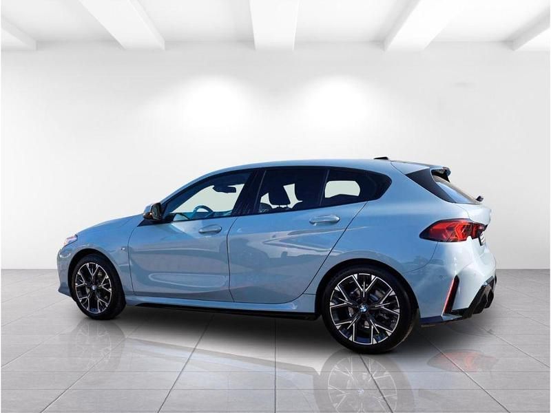 Gebraucht BMW 120 Performance 156 PS (114 kW) 2025 Grau Kleinwagen