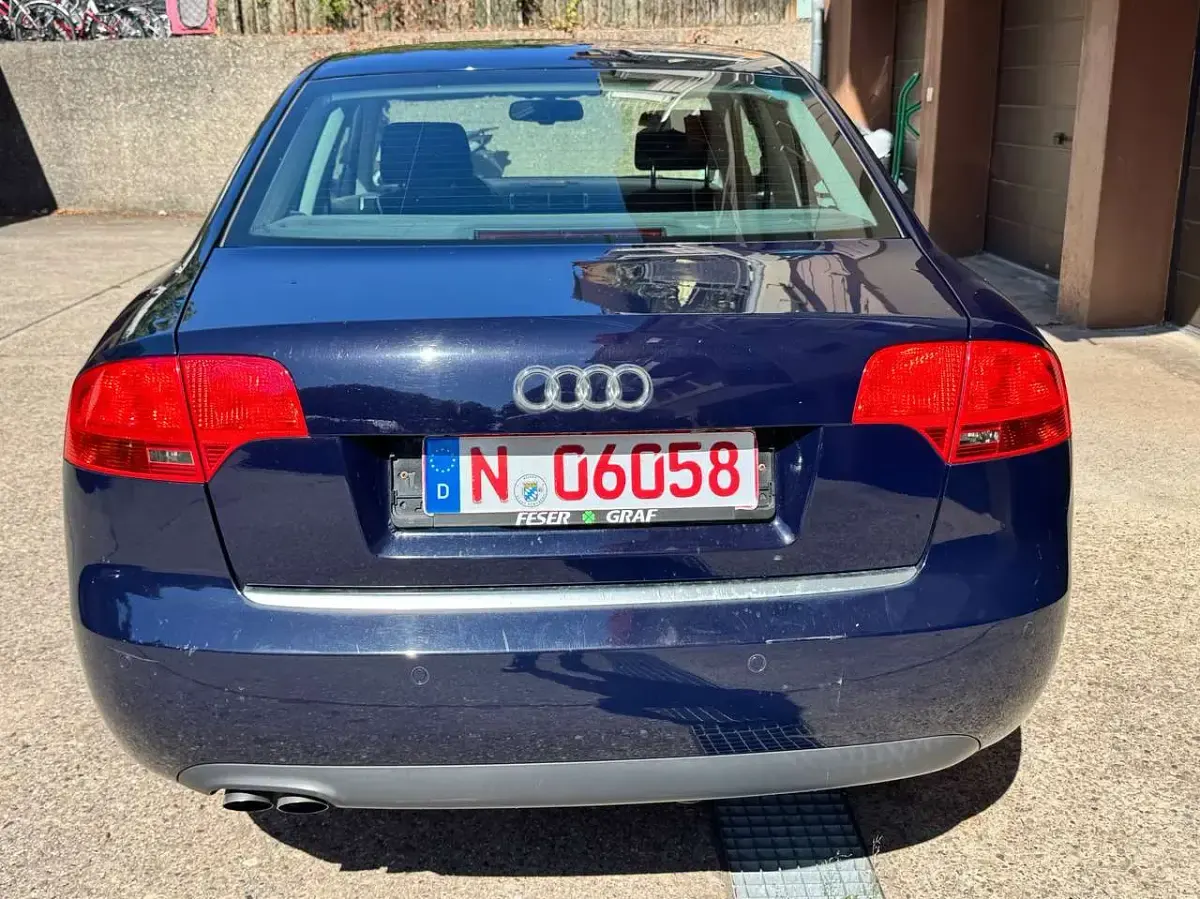Gebraucht Audi A4 140 PS (102 kW) 2006 Blau Limousine
