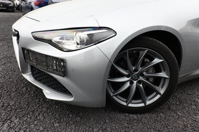 Gebraucht Alfa Romeo Giulia Ti 190 PS (139 kW) 2020 Grigio silverstone metallic grigio silverstone metallic Limousine