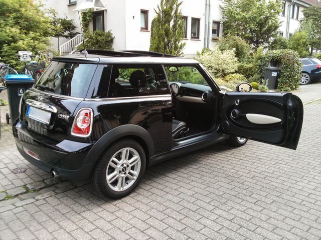 Gebraucht Mini Cooper 166 PS (122 kW) 2011 Schwarz Kleinwagen