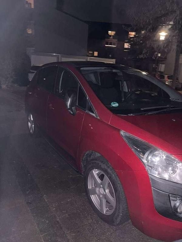 Gebraucht Peugeot 3008 Business-Line 150 PS (110 kW) 2010 Rot Kombi