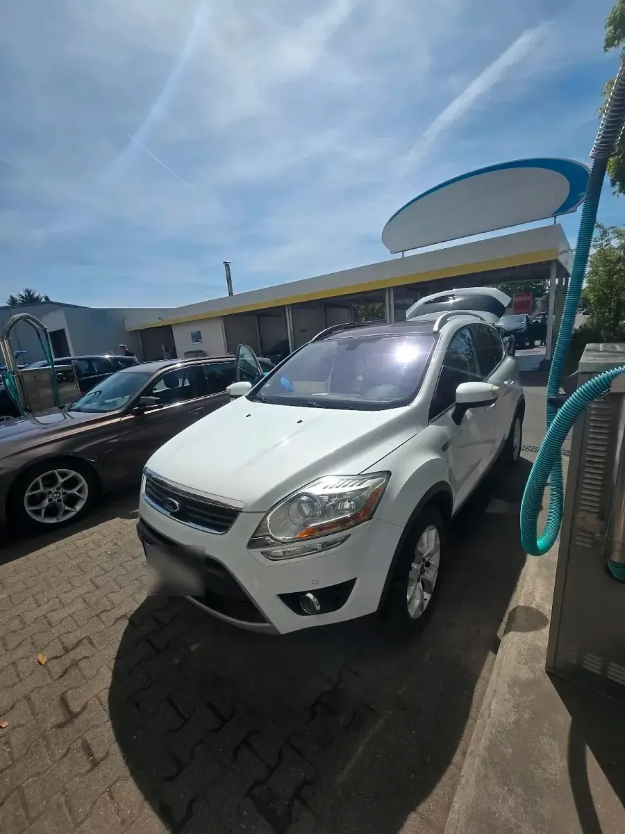 Gebraucht Ford Kuga 140 PS (102 kW) 2012 Weiß SUV