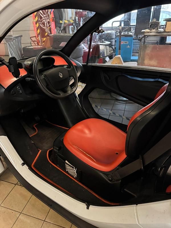 Gebraucht Renault Twizy 12 kW (17 PS) 2012 Weiß Kleinwagen