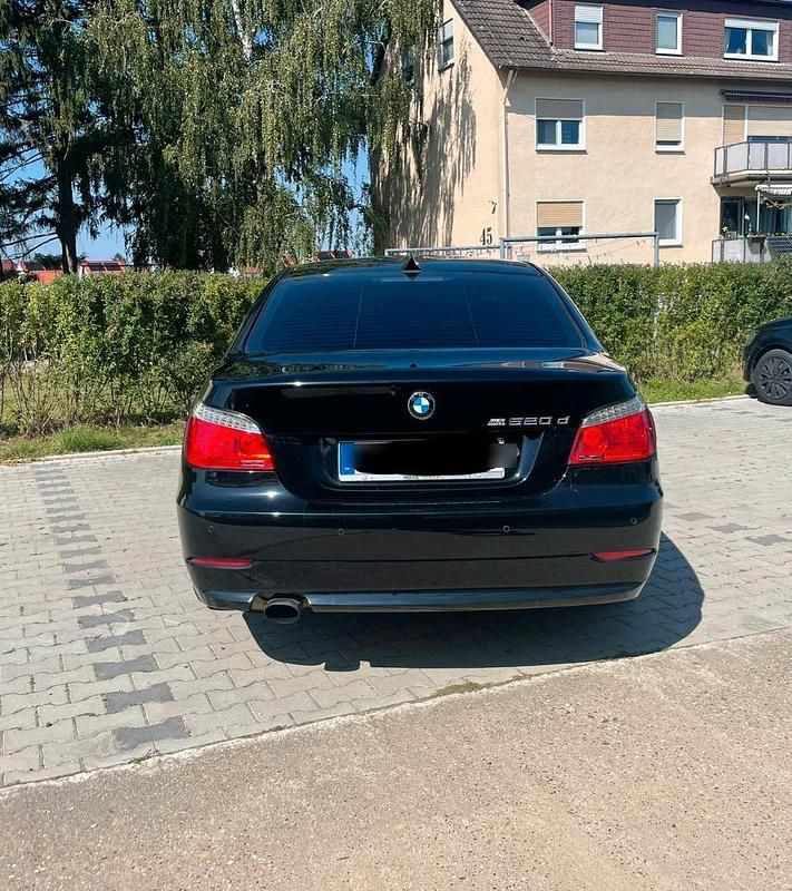 Gebraucht BMW 520 177 PS (130 kW) 2009 Schwarz Limousine