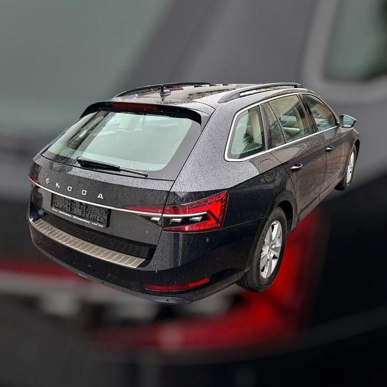 Gebraucht Skoda Superb Ambition 150 PS (110 kW) 2024 Schwarz Kombi