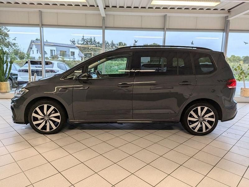 Gebraucht VW Touran Highline 150 PS (110 kW) 2025 Grau Van / Kleinbus