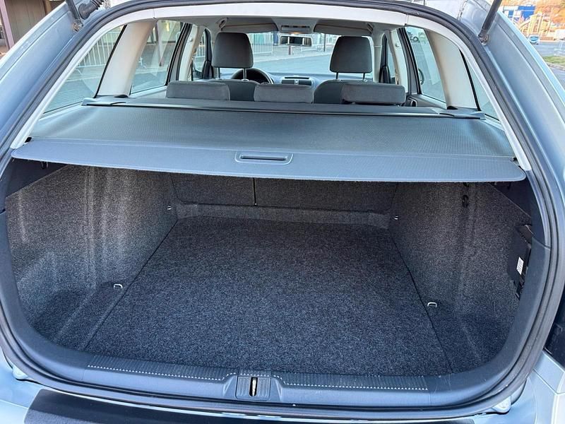 Gebraucht Skoda Octavia 105 PS (77 kW) 2012 Silber Kombi