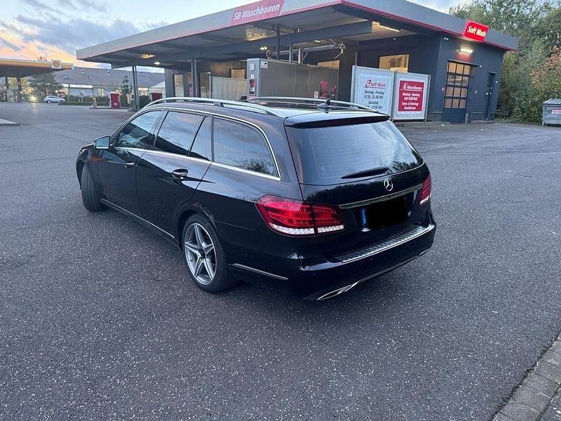 Gebraucht Mercedes E350 AMG 258 PS (189 kW) 2014 Schwarz Limousine