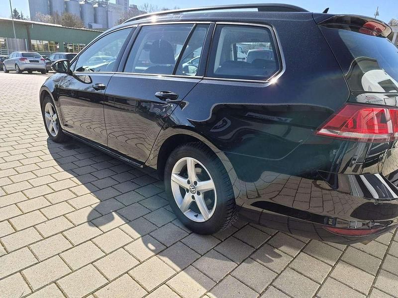 Gebraucht VW Golf VII Comfortline 150 PS (110 kW) 2016 Schwarz Kombi