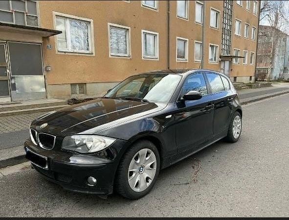 Gebraucht BMW 116 116 PS (85 kW) 2006 Schwarz Kleinwagen