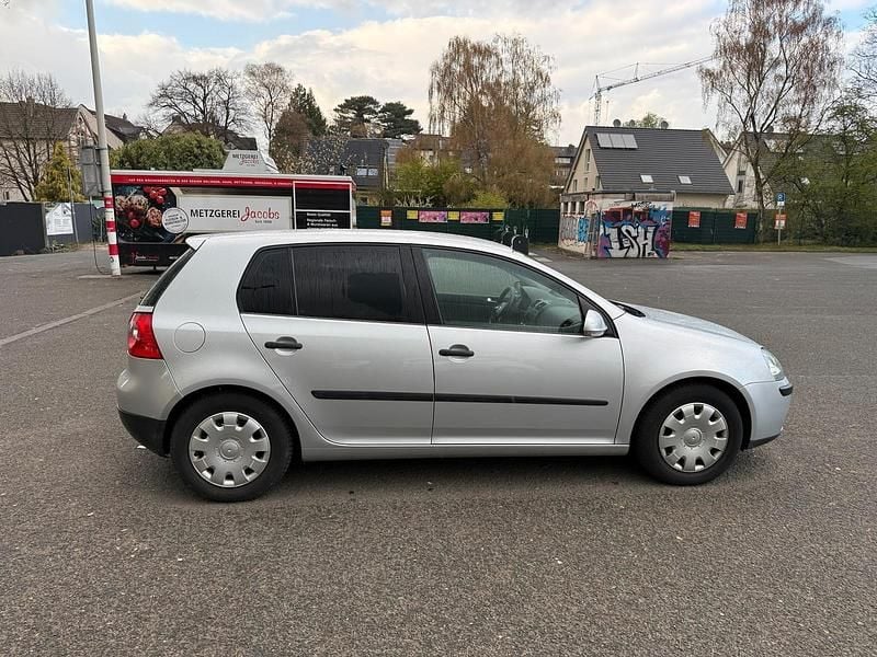 Gebraucht VW Golf V 75 PS (55 kW) 2004 Grau Kleinwagen