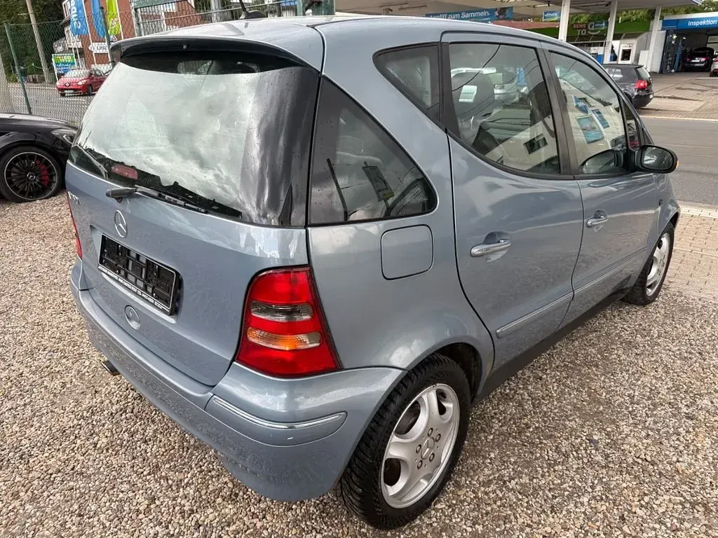 Gebraucht Mercedes A160 Elegance 102 PS (75 kW) 2004 Blau Van / Kleinbus