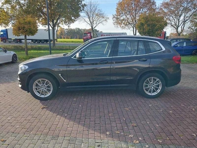 Grau Gebraucht 2020 BMW X3 Advantage SUV | 21.990 € (Fairer Preis) - Bild 1/4