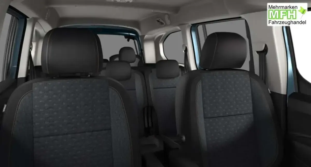 Neu Peugeot Rifter GT 131 PS (96 kW) 2025 Kiama blau metallic Van / Kleinbus