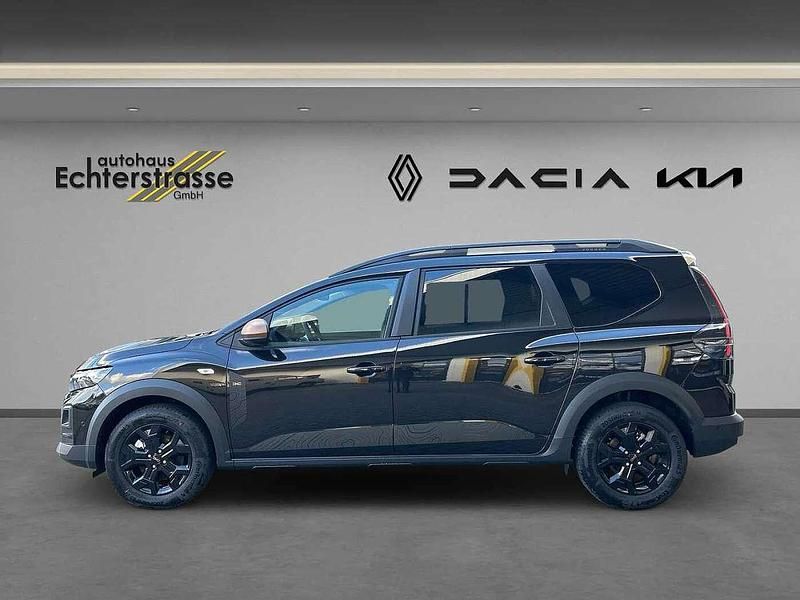 Neu Dacia Jogger Extreme 158 PS (116 kW) 2025 Perlmuttschwarz Van / Kleinbus
