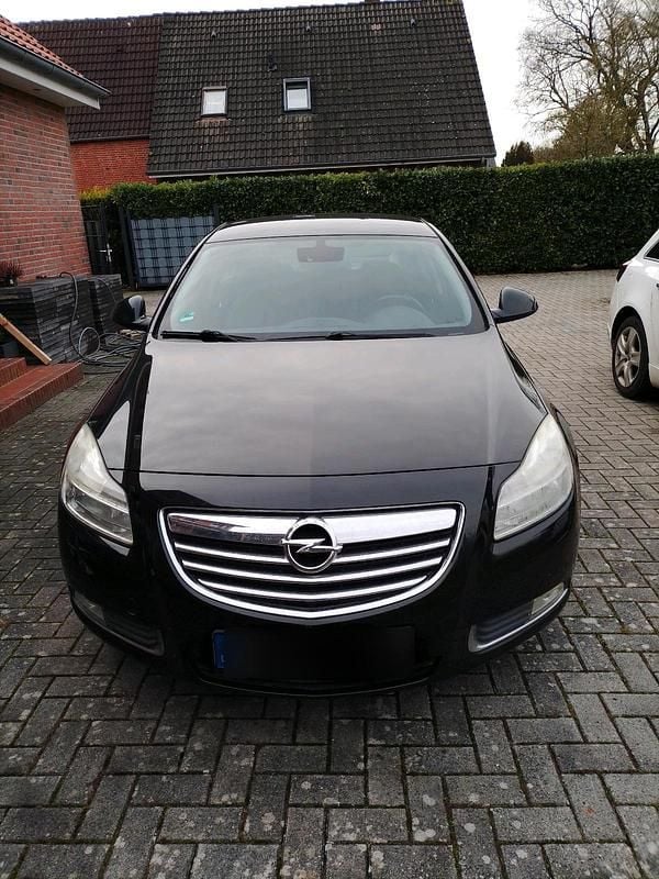 Gebraucht Opel Insignia 179 PS (131 kW) 2010 Schwarz Limousine