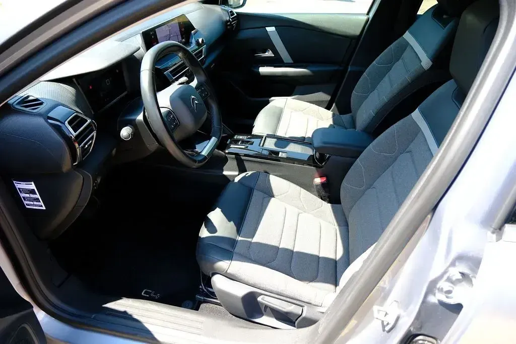 Gebraucht Citroën C4 Business Class 131 PS (96 kW) 2021 Grau SUV
