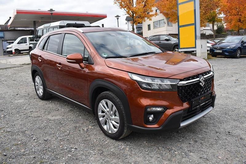 Other Gebraucht 2023 Suzuki SX4 S-Cross Comfort SUV | 23.980 € (Etwas zu teuer) - Bild 1/4