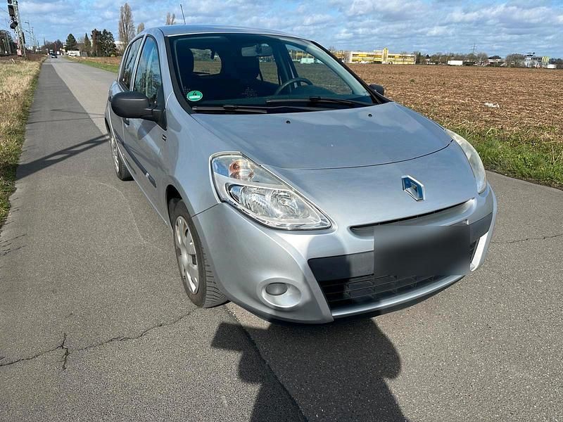 Gebraucht Renault Clio IV 75 PS (55 kW) 2012 Grau Limousine