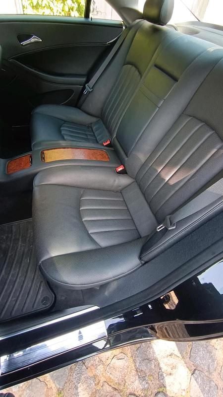 Gebraucht Mercedes CLS320 224 PS (164 kW) 2010 Schwarz Limousine