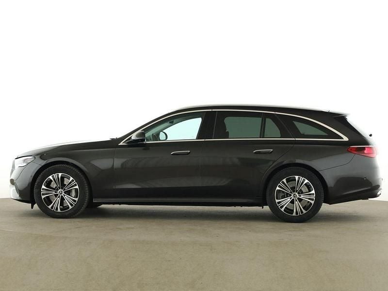 Gebraucht Mercedes E450 Avantgarde 367 PS (269 kW) 2024 Grau Limousine