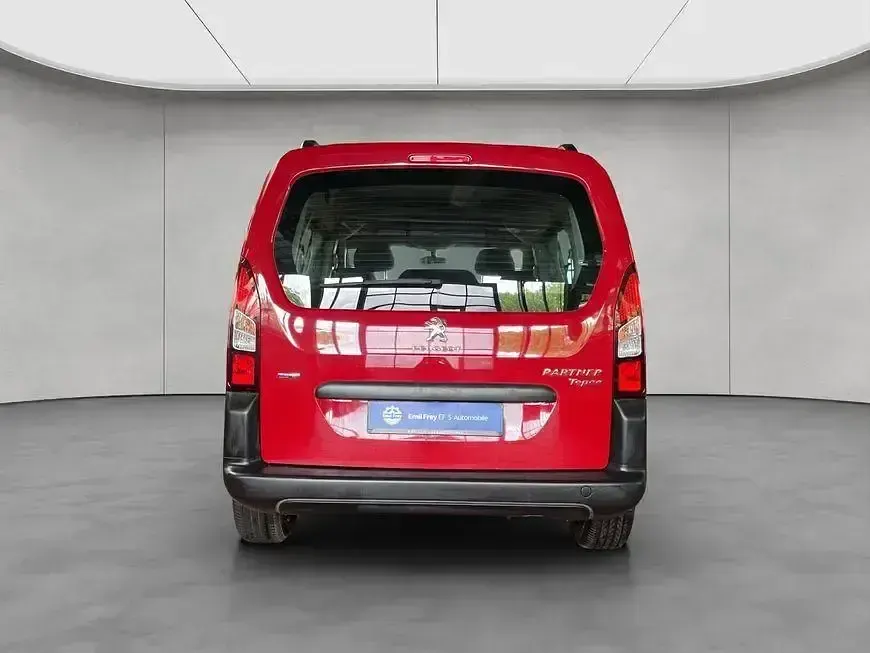Gebraucht Peugeot TePee Active 110 PS (80 kW) 2017 Rot Kombi