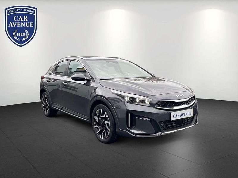 Neu Kia XCeed Vision 150 PS (110 kW) 2025 Grau SUV