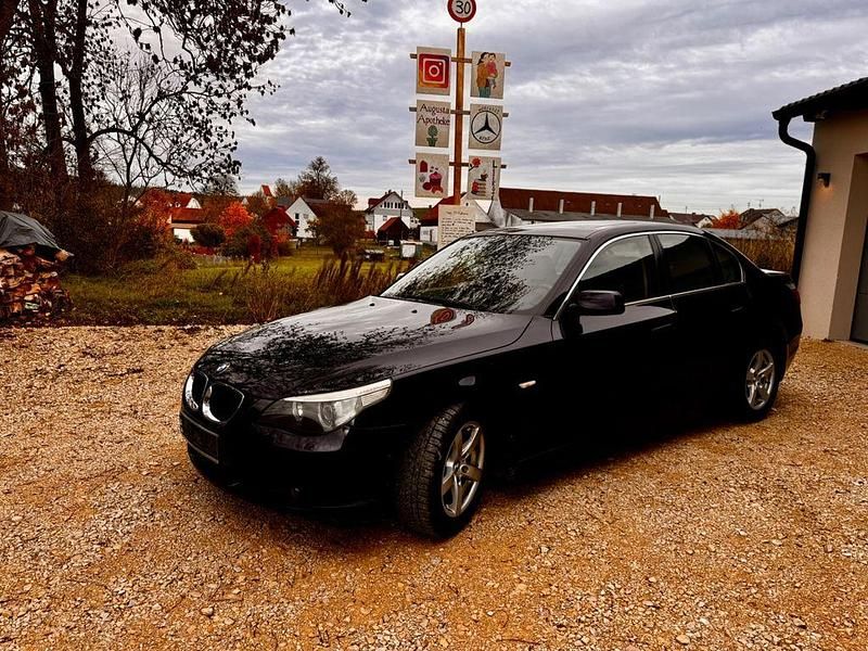 Gebraucht BMW 530 Exclusive 231 PS (169 kW) 2003 Blau Limousine