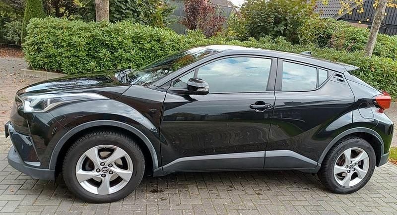 Schwarz Gebraucht 2017 Toyota C-HR SUV | 12.750 € (Guter Preis) - Bild 1/4