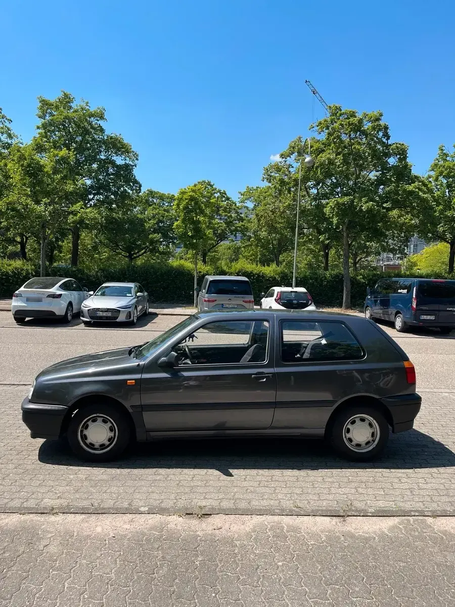 Gebraucht VW Golf III 60 PS (44 kW) 1993 Grau Kleinwagen