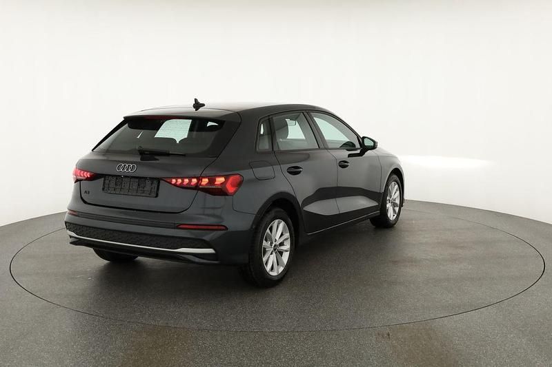 Neu Audi A3 Ambiente 2025 Manhattan grau metallic