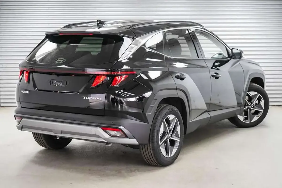 Neu Hyundai Tucson Style 150 PS (110 kW) 2026 Abyss black metallic () SUV
